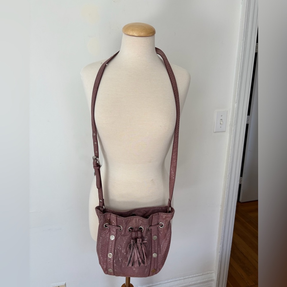 Nine West Pink Snakeskin Embossed Bucket Bag Crossbody Y2K Boho